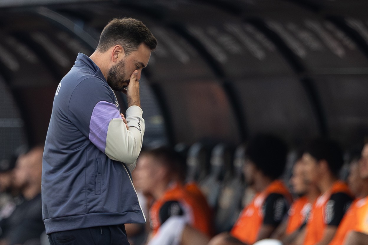 Resumo da Central: Ancelotti deixa o Botafogo, Inter perto de anunciar técnico e Gabigol longe do Santos