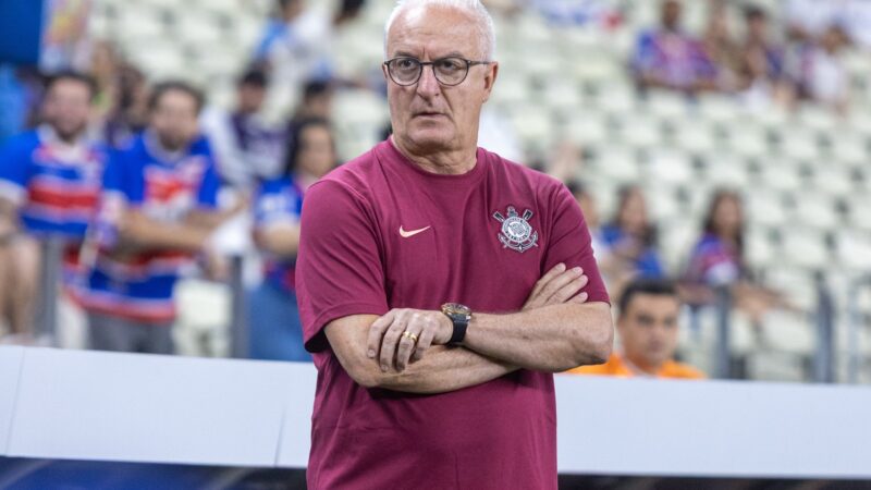 Dorival volta a pedir reforços no Corinthians: “Corrigir as duas janelas que não tivemos”