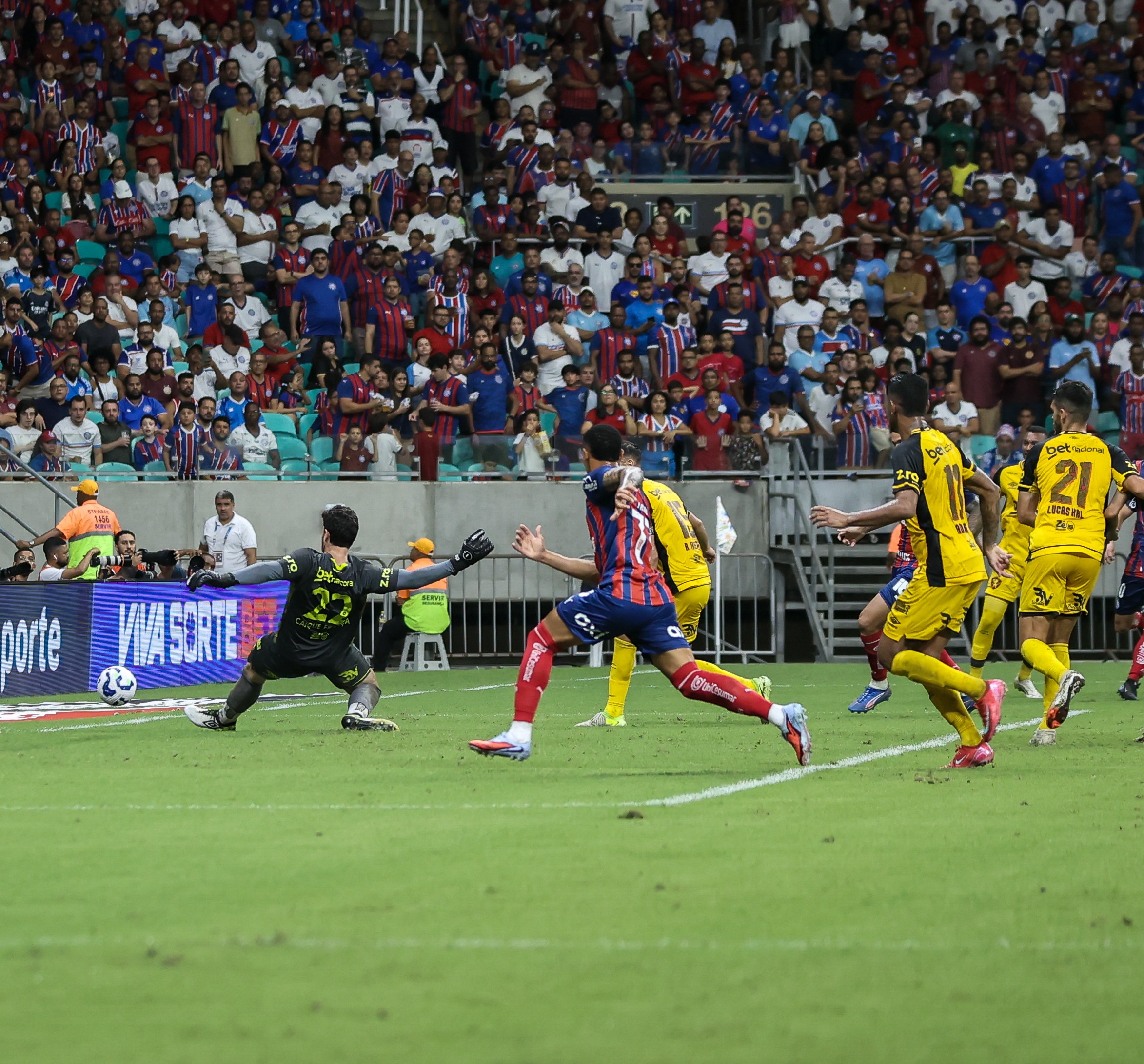Atuações do Sport: Caíque França tem noite brilhante, mas não evita derrota para o Bahia; dê suas notas