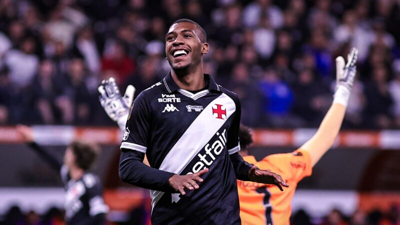 Vasco recusa proposta de R$ 200 milhões do Zenit por Rayan e aumenta pedida; veja valores