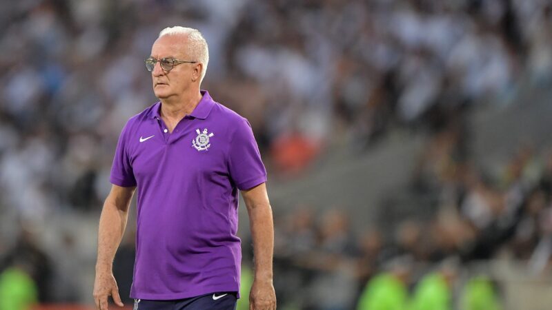 Dorival diz que tinha dívida com o Corinthians e cita saída da Seleção: “Poucos estenderam a mão”