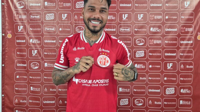 Meia Alisson Taddei é apresentado pelo América-RN
