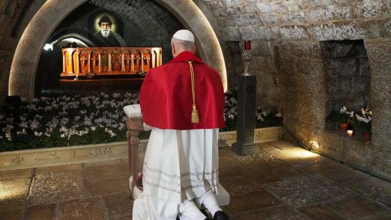 Em visita ao Líbano, papa Leão XIV pede união de líderes religiosos em prol da paz no Oriente Médio
