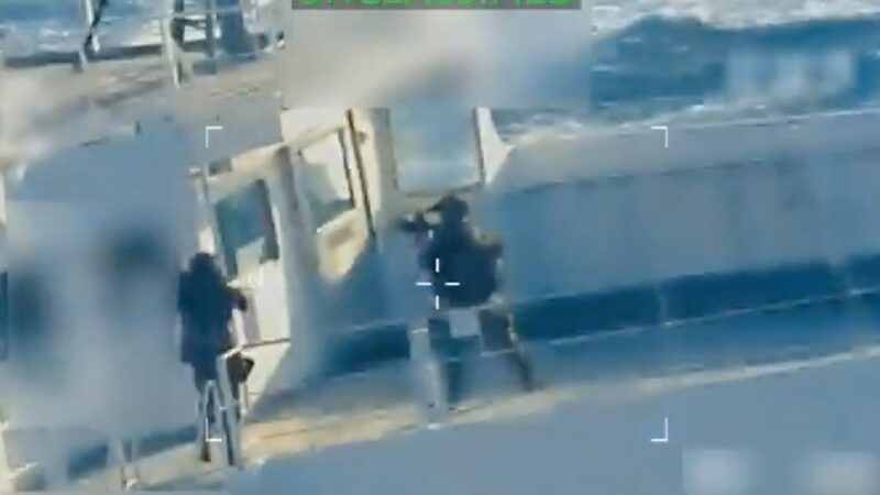 Navios com 11 milhões de barris de petróleo ‘empacam’ na Venezuela após apreensão dos EUA, segundo agência