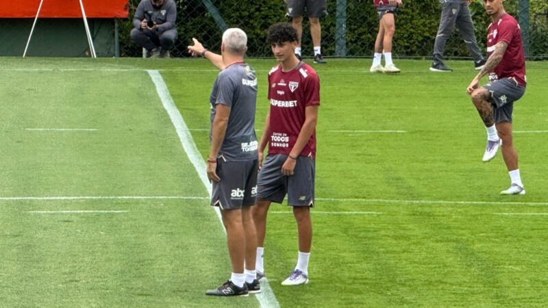Atacante sub-17 observado por Crespo no São Paulo é convocado pela primeira vez para a Seleção