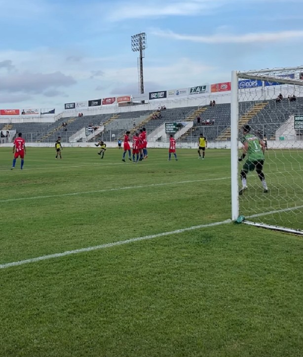 ASA goleia a Liga Penedense por 12 a 0 e mostra novo time à torcida em Arapiraca