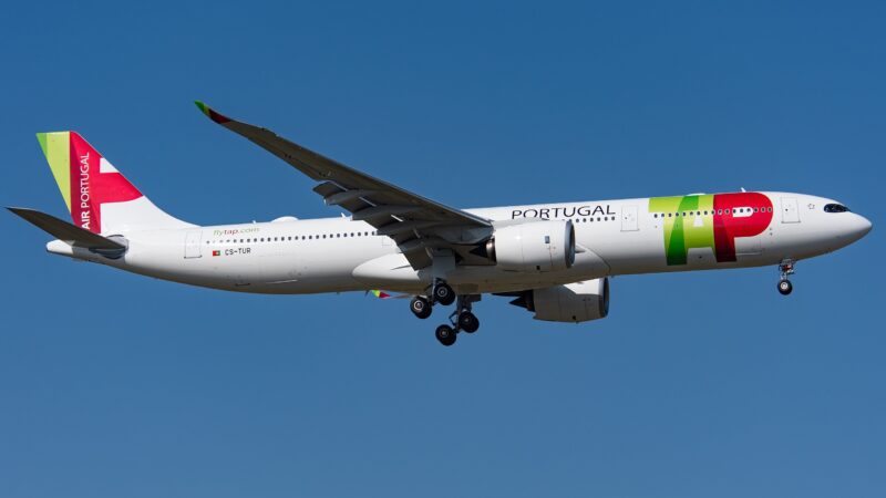 TAP é condenada a indenizar brasileira que relatou tentativa de estupro em quarto disponibilizado pela empresa