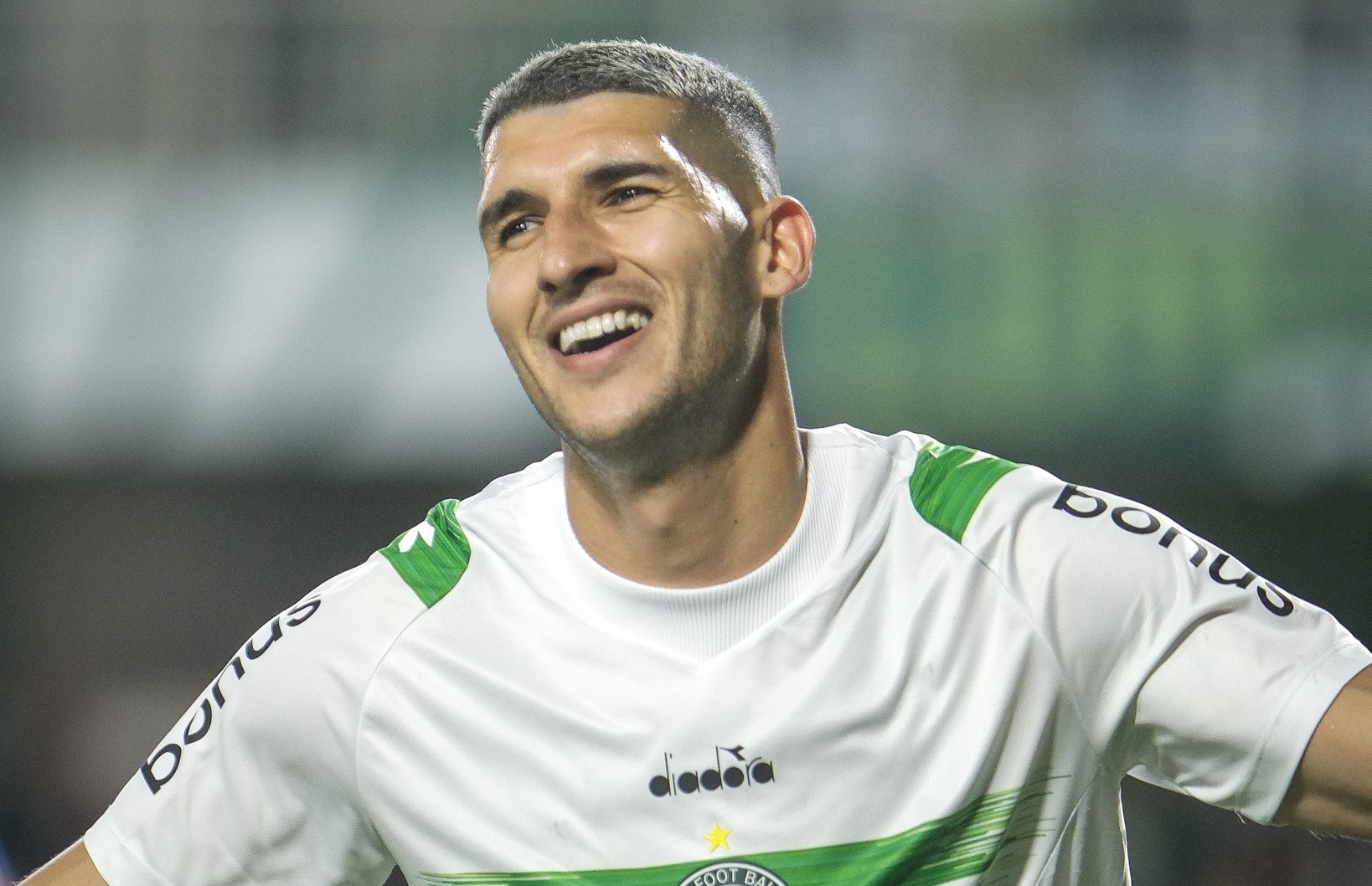 Coritiba empresta Matheus Bianqui para o Novorizontino