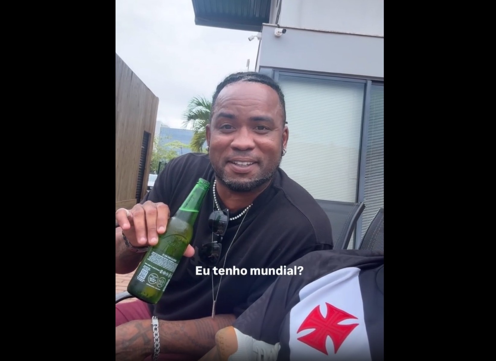 Carlos Alberto provoca Arrascaeta por vice do Flamengo: “Eu tenho Mundial”