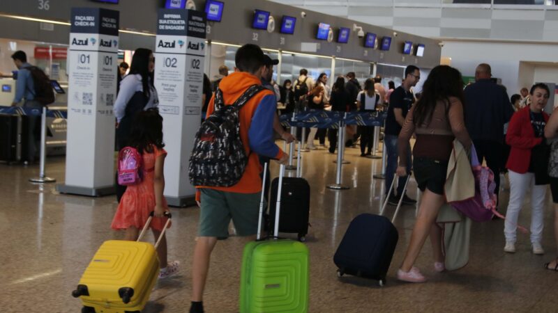 Aeronautas aprovam acordo com TST e cancelam assembleia para votar greve