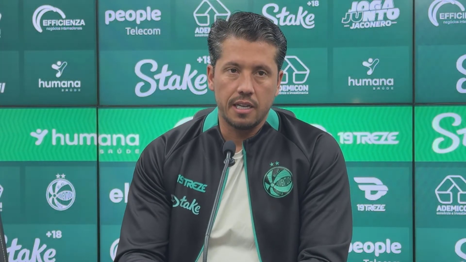 Carpini anuncia saída do Juventude ao fim do Brasileirão