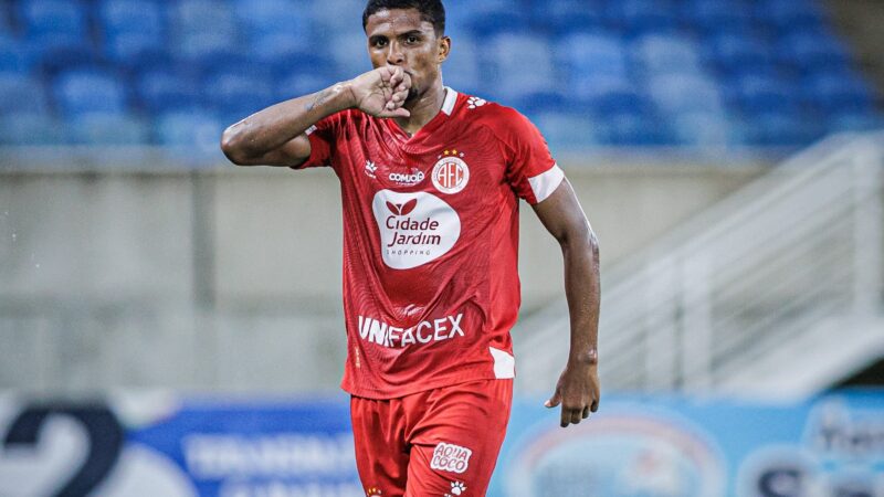 Sport está próximo de fechar a contratação de lateral do Criciúma