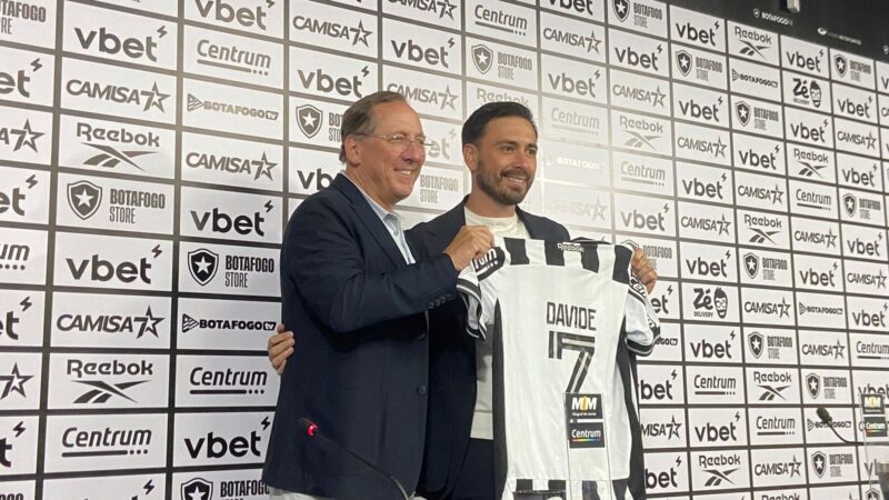 Com pressa na busca por técnico, Botafogo tem semana decisiva para reparar erros de 2025