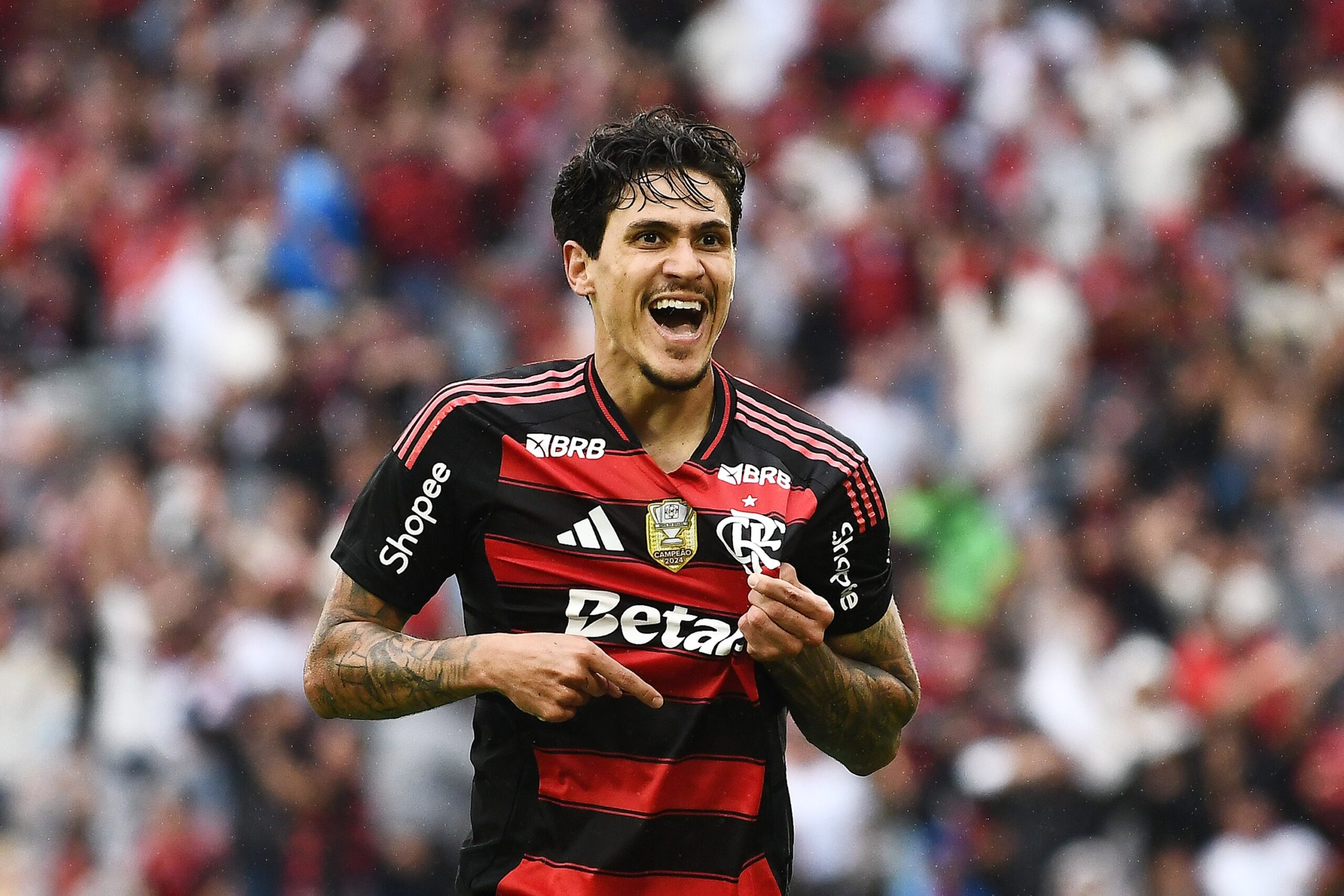 Pedro vai à campo pelo primeira vez desde a lesão no Flamengo