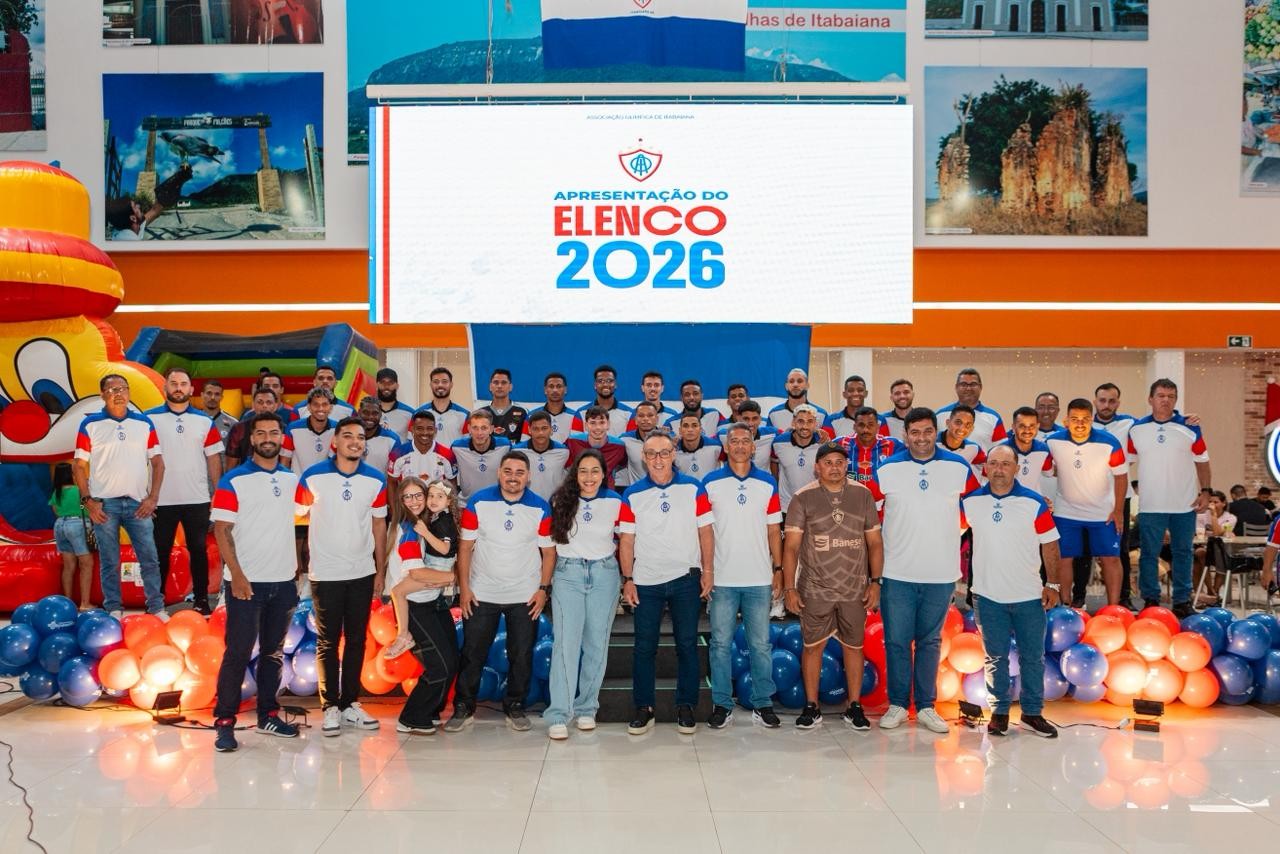 Itabaiana apresenta elenco e novos uniformes para 2026
