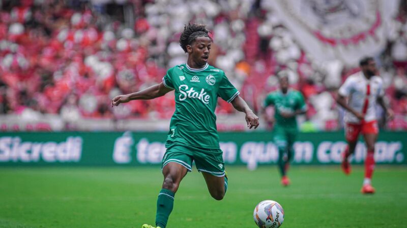 O que esperar de Ênio, reforço da Chapecoense para 2026