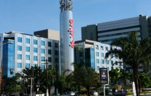 Gigante da telefonia anuncia fim de serviço no Brasil