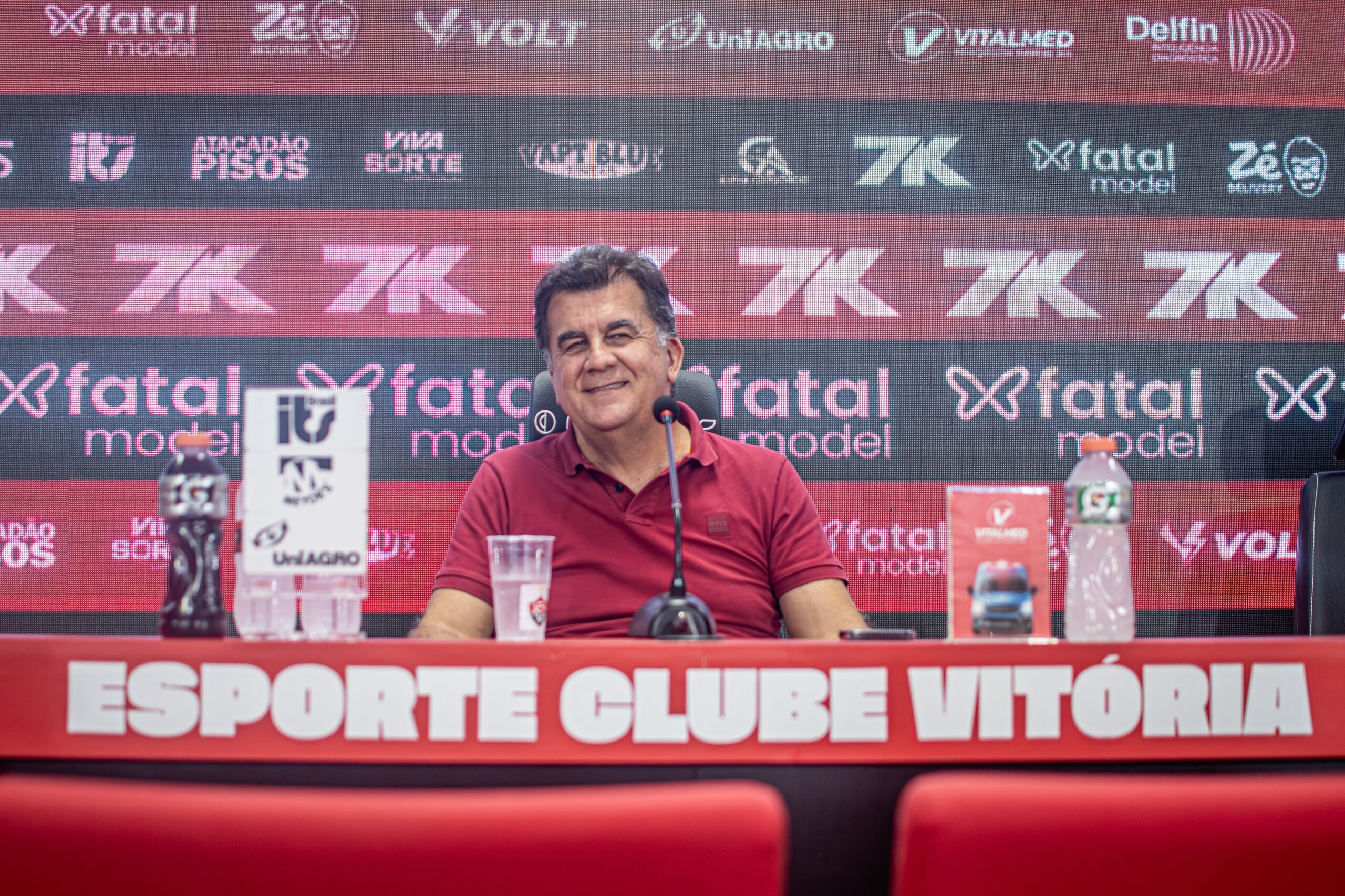 Presidente do Vitória defende gestão e cita o Mirassol: “Imagine se anuncio João Victor, Negueba…”