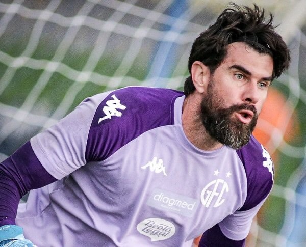 Fernando Miguel deixa o Guarani após 18 dias e avalia aposentadoria