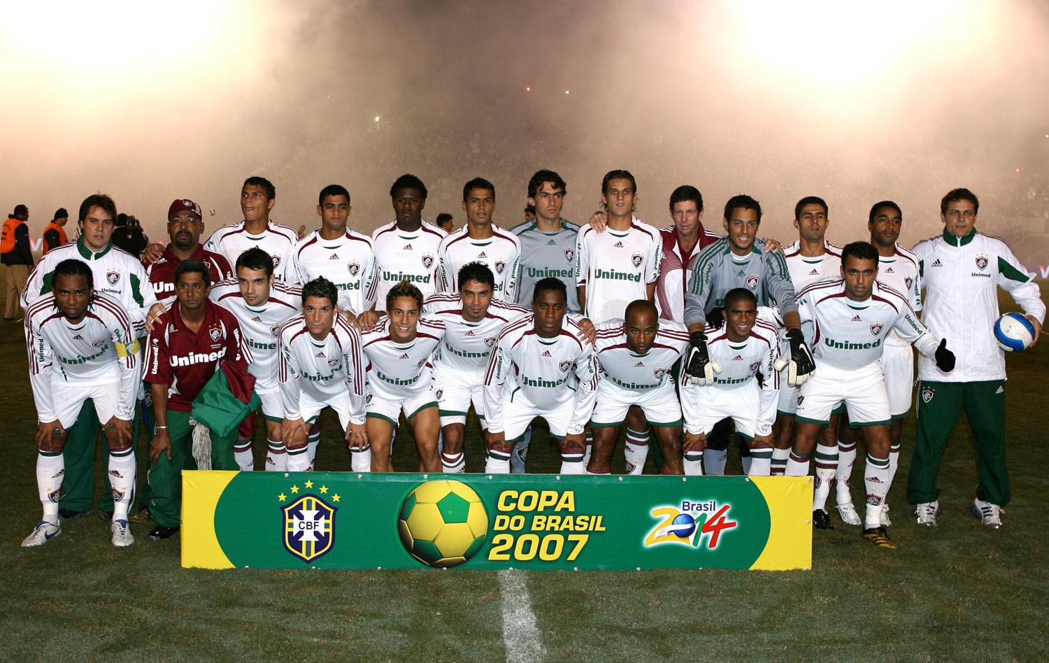 Thiago Silva tem chance de repetir primeiro título pelo Fluminense nas páginas finais da carreira