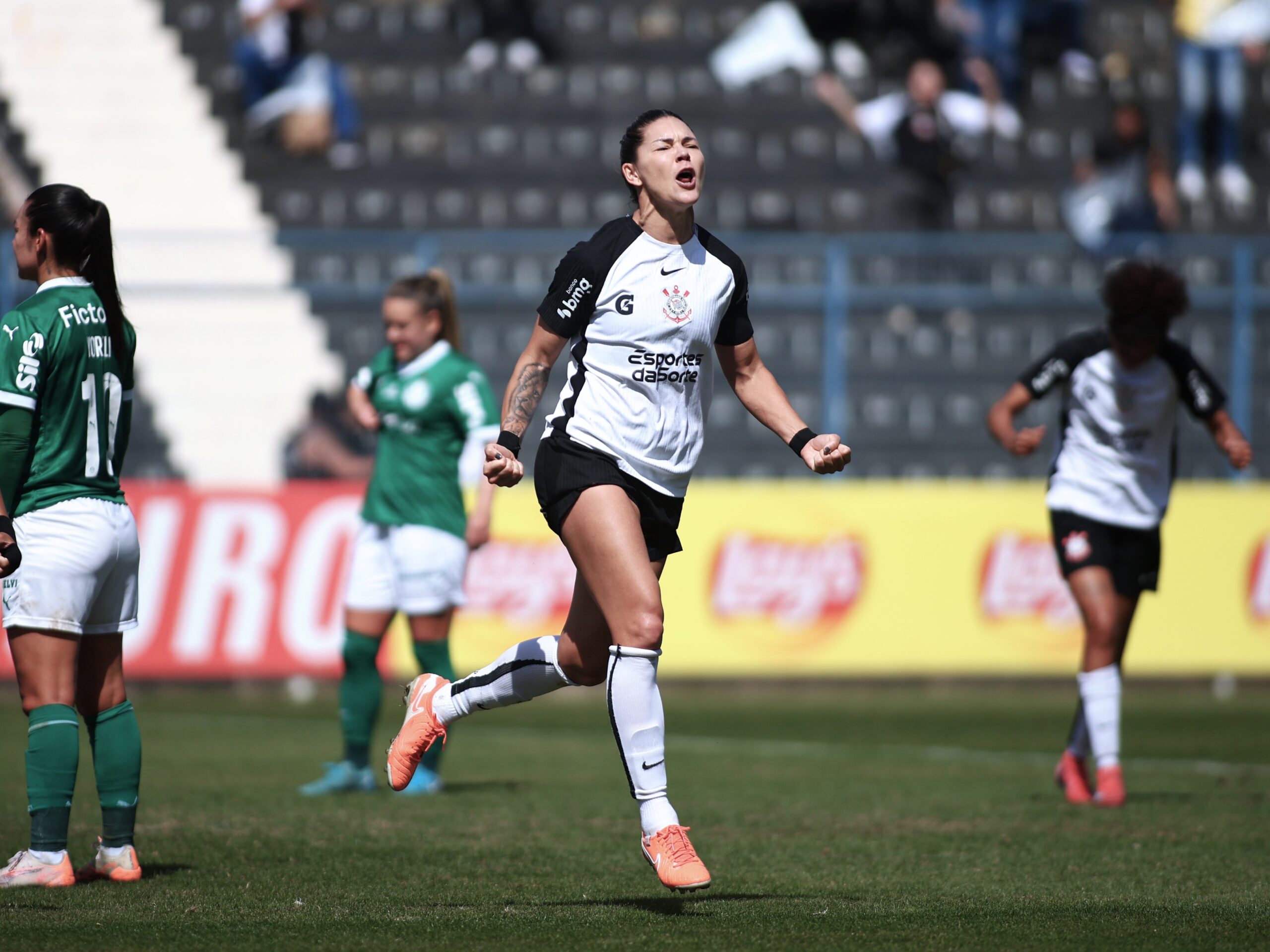 Gabi Zanotti é eleita craque do Brasileirão Feminino; veja premiadas