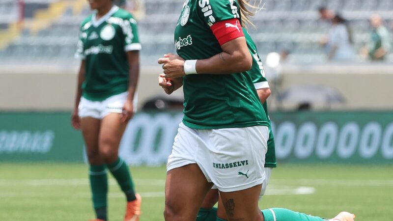 Técnica do Palmeiras diz que fator mental foi decisivo em goleada no Dérbi: “Muito focadas”