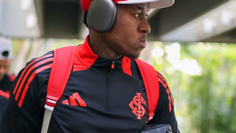 Cruzeiro vê Flamengo avançar com Vitão, após ter acertado base contratual