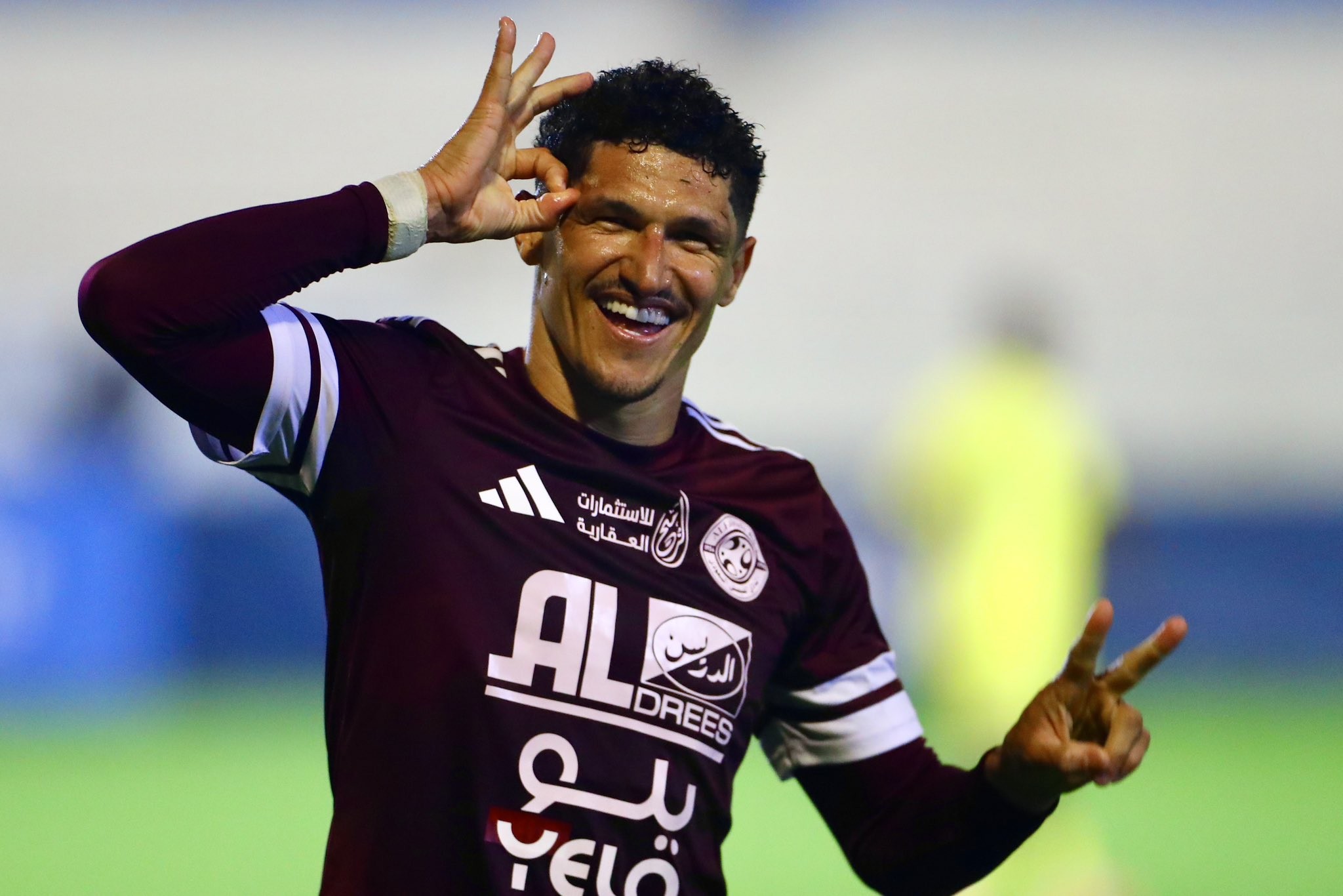 Ex-Cruzeiro, Luvannor fecha 2025 com invencibilidade e artilheiro em clube da Arábia Saudita