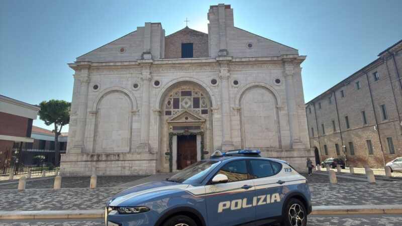 Polícia italiana prende 384 pessoas e apreende 1,4 tonelada de drogas em operação; 166 presos são estrangeiros