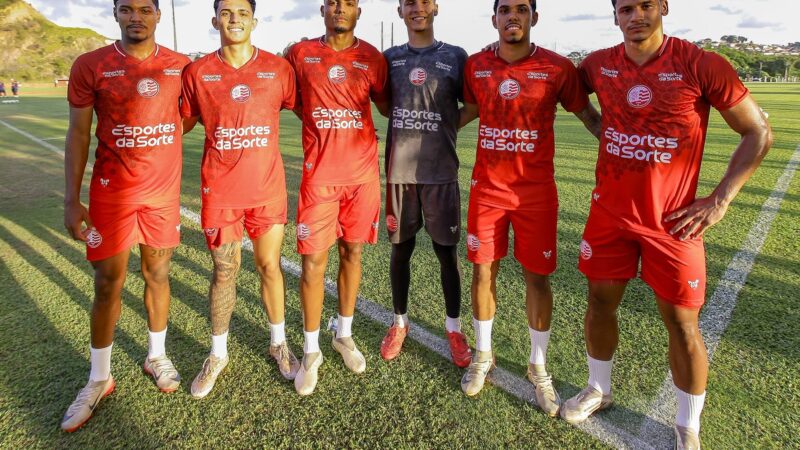 Hélio elogia atletas jovens e enxerga base do Náutico em outro patamar em dois anos