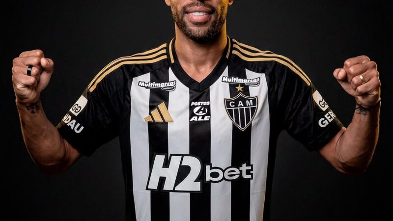 Renan Lodi assina com o Atlético-MG por cinco temporadas