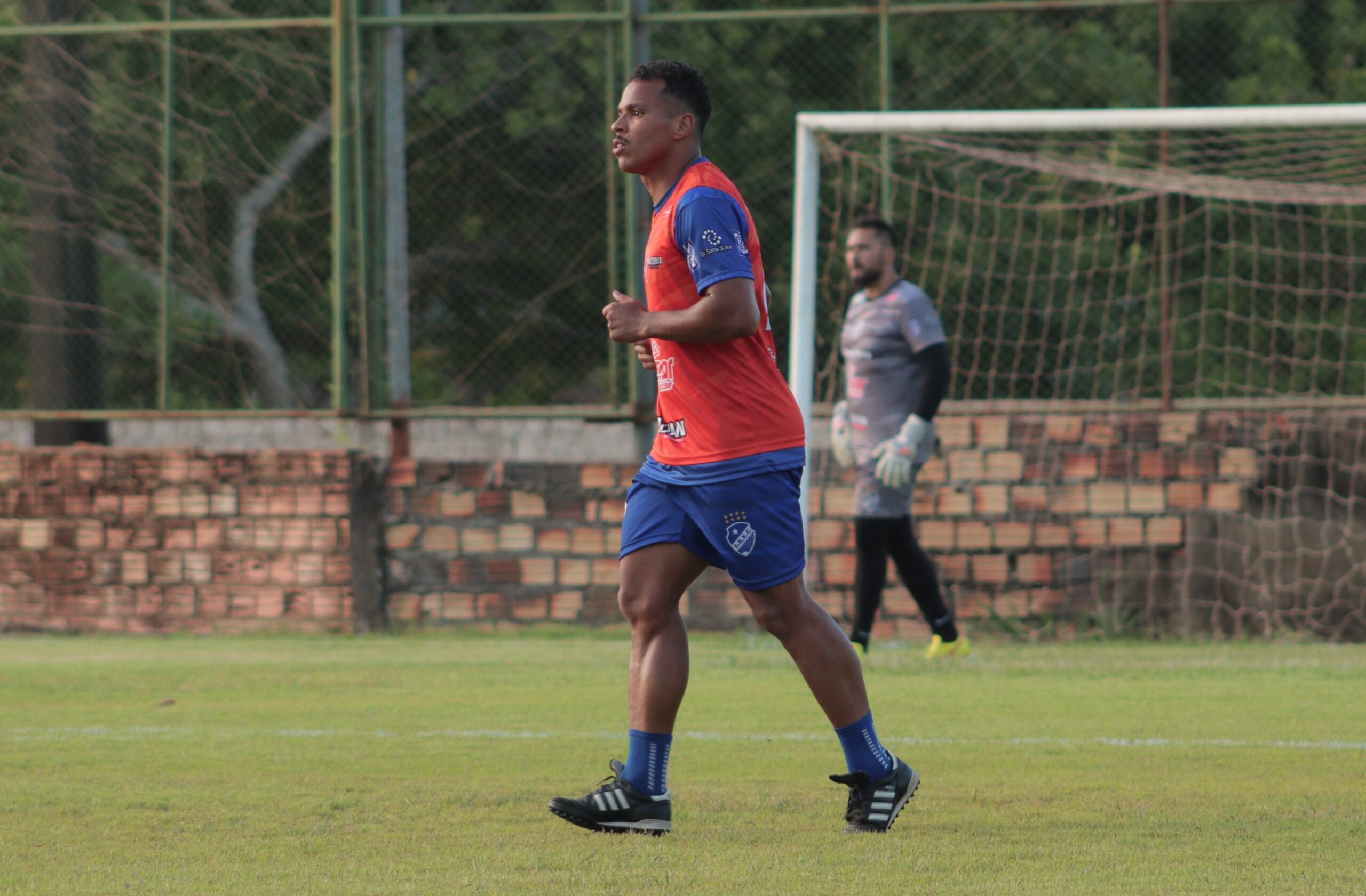 São Raimundo renova com Belão para o Estadual e Série D em 2026