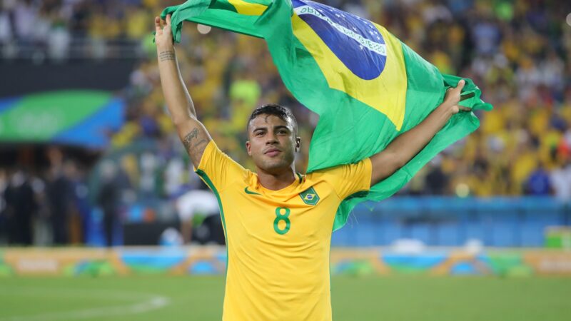Rafinha Alcântara anuncia aposentadoria do futebol aos 32 anos