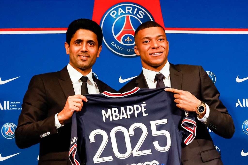 PSG é condenado a pagar R$ 390 milhões a Mbappé