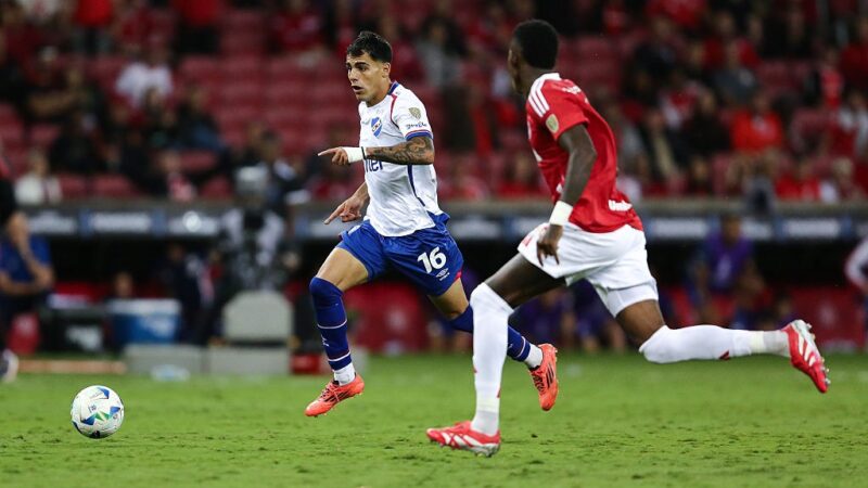 Botafogo negocia com Lucas Villalba, do Nacional-URU