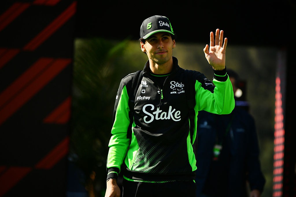 Bortoleto se alegra com reconhecimento no paddock da F1: “Sei o trabalho que estou fazendo”