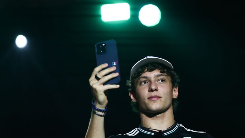 RBR lamenta abuso online a Antonelli após consultor acusá-lo de ajudar Norris