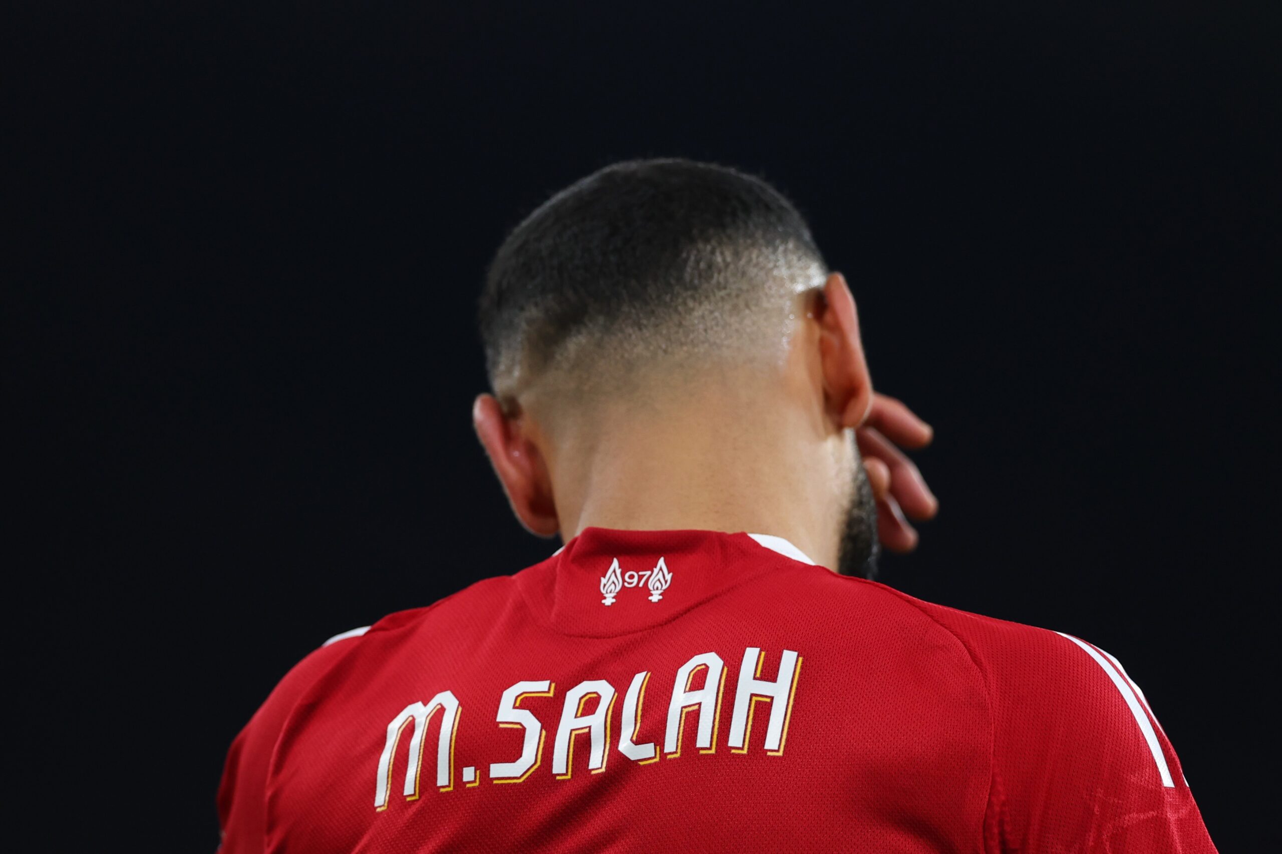 Técnico do Liverpool revela insatisfação de Salah com banco de reservas: “Não ficou feliz”