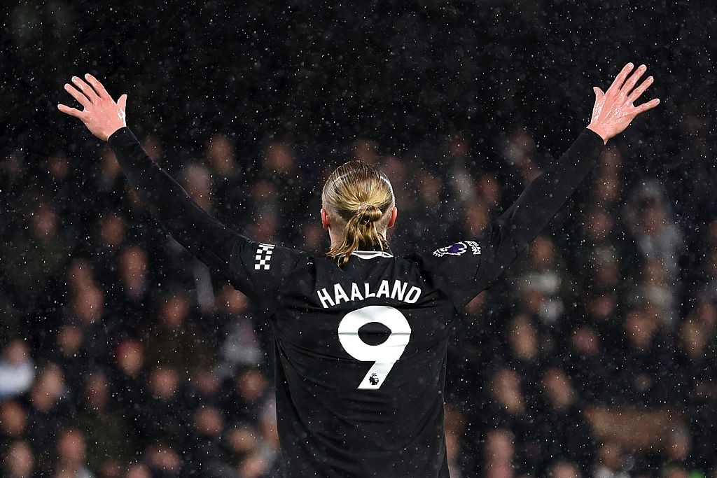 Haaland é o mais rápido da história a alcançar 100 gols na Premier League; veja números