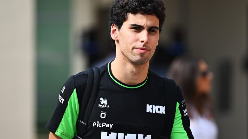 Bortoleto iguala melhor grid do ano e revela papo no jantar dos pilotos: “Nada sobre F1”