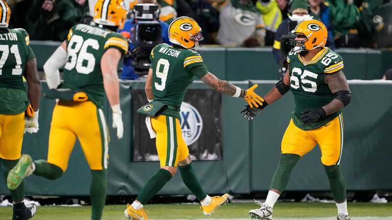 Packers vencem clássico contra Bears e assumem a liderança da NFC Norte