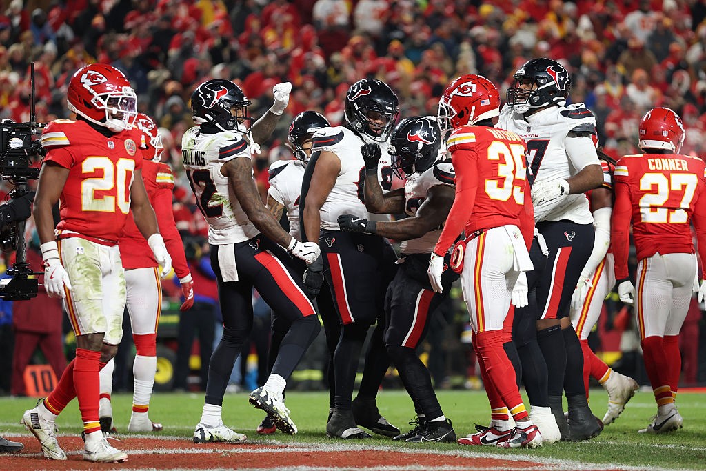 Texans emendam quinta vitória seguida e reduzem as chances de avanço dos Chiefs aos playoffs