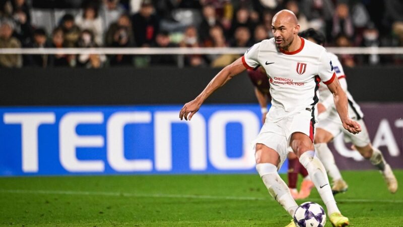 Felipe Silva entra na seleção do ano na Superliga Chinesa; atacante avalia temporada e celebra feito