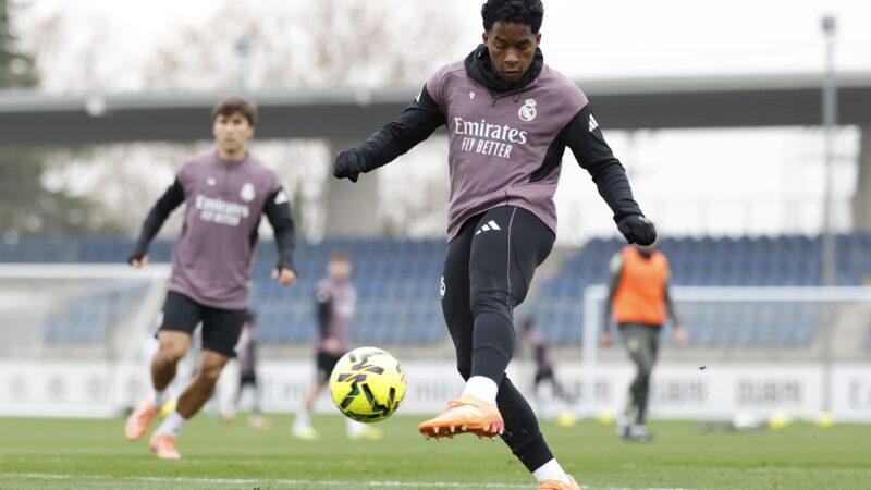 Líder da Liga Europa, 5º na França e “com problema de mentalidade”: o Lyon que Endrick vai encontrar