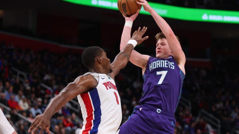 NBA: Kon Knueppel se torna o jogador a atingir em menos tempo a marca de 100 bolas de 3 pontos