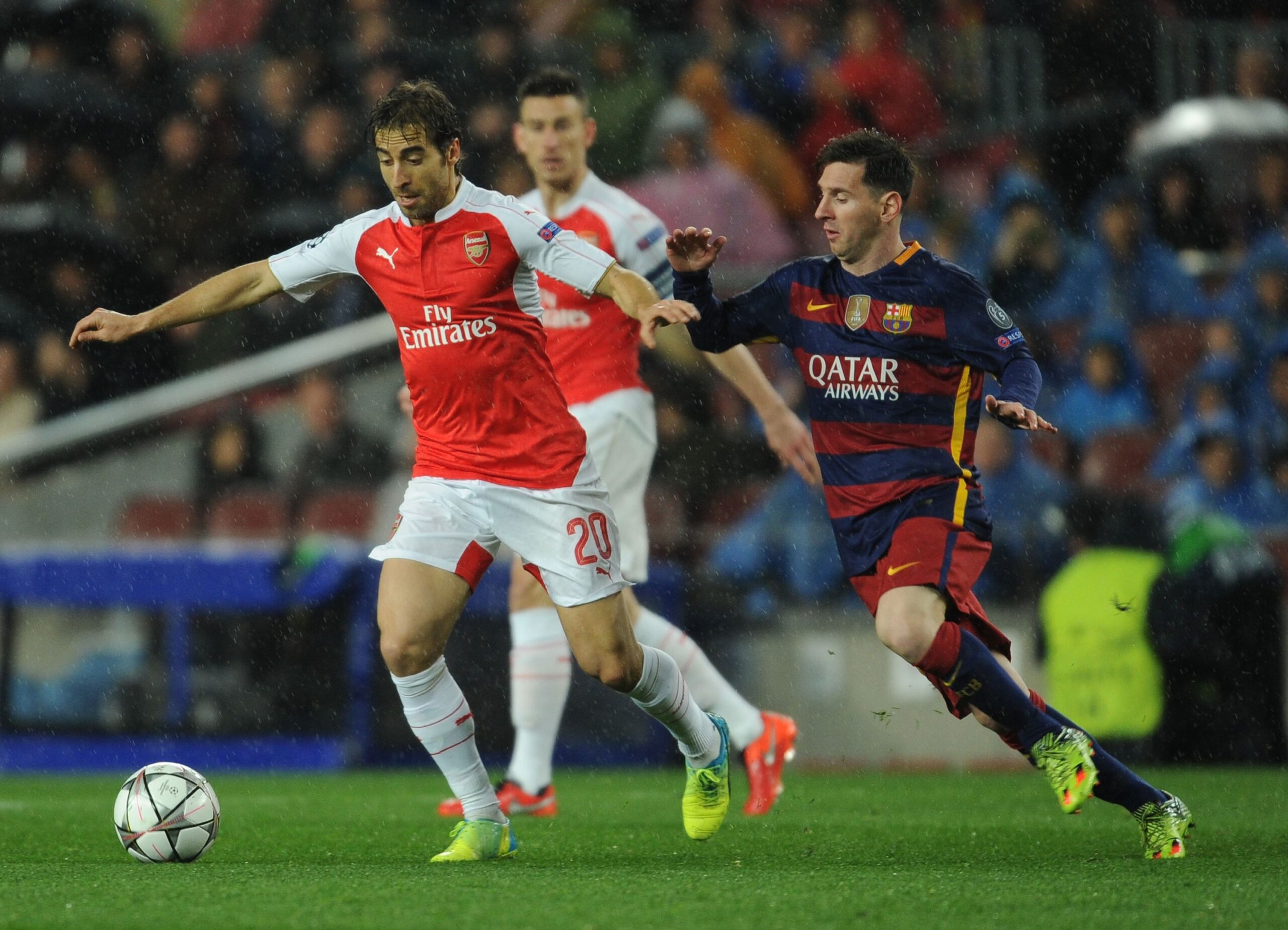 Conheça o ex-jogador do Arsenal que acumula fortuna maior que a de gigantes do futebol europeu