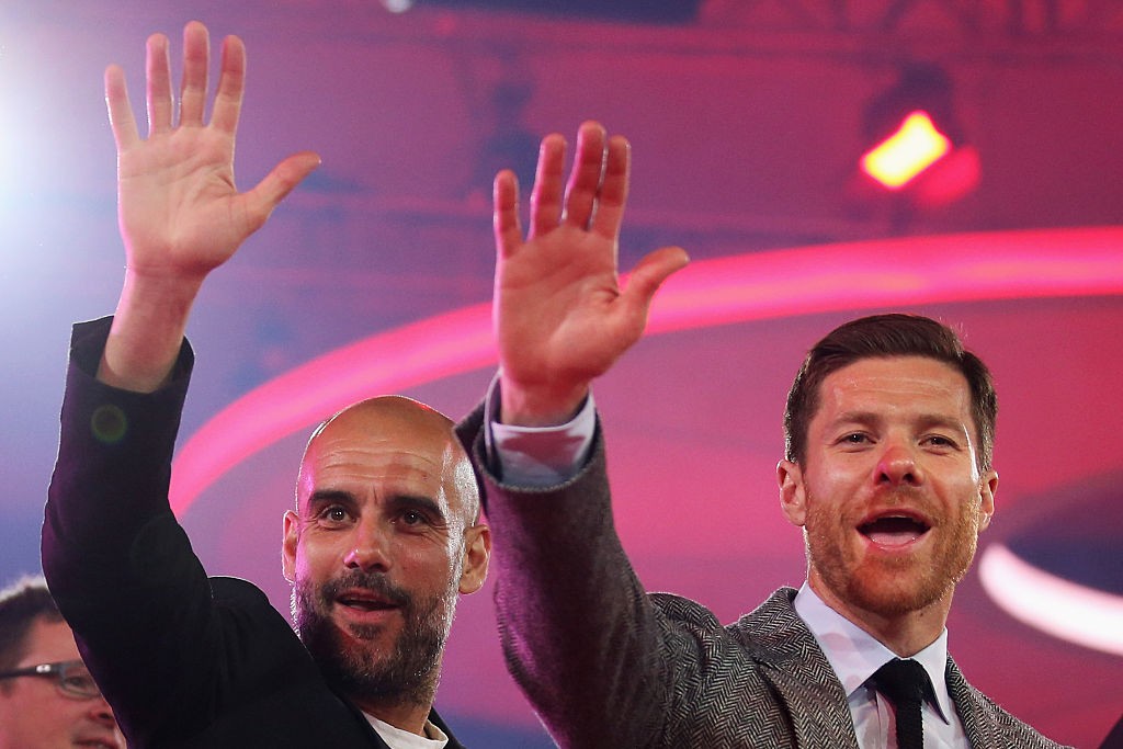 Guardiola se solidariza com Xabi, pressionado no Real Madrid: “É preciso ser muito melhor”