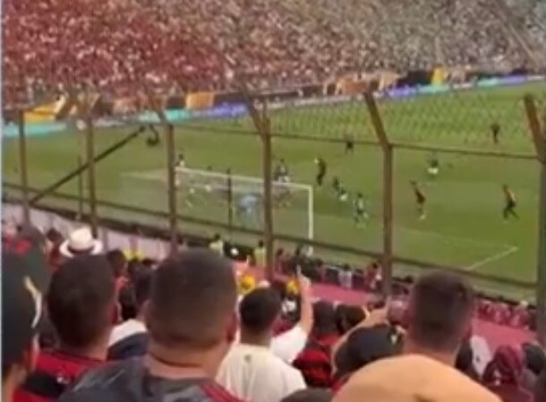 Torcedor acreano registra da arquibancada gol que deu tetra ao Flamengo na Libertadores; vídeo