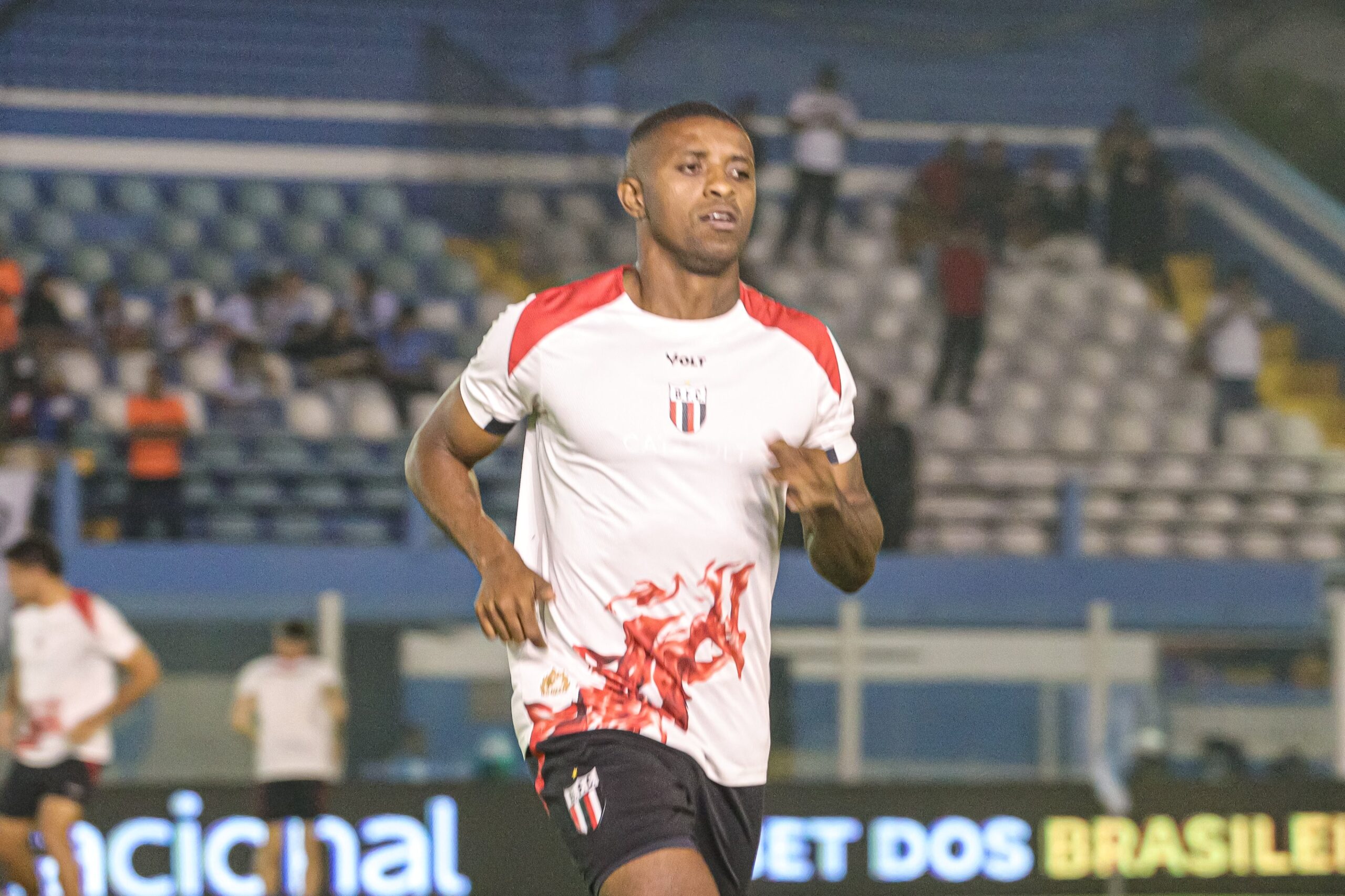 Corinthians é condenado a pagar R$ 1,1 milhão em ação de Jonathan Cafu por calote em FGTS