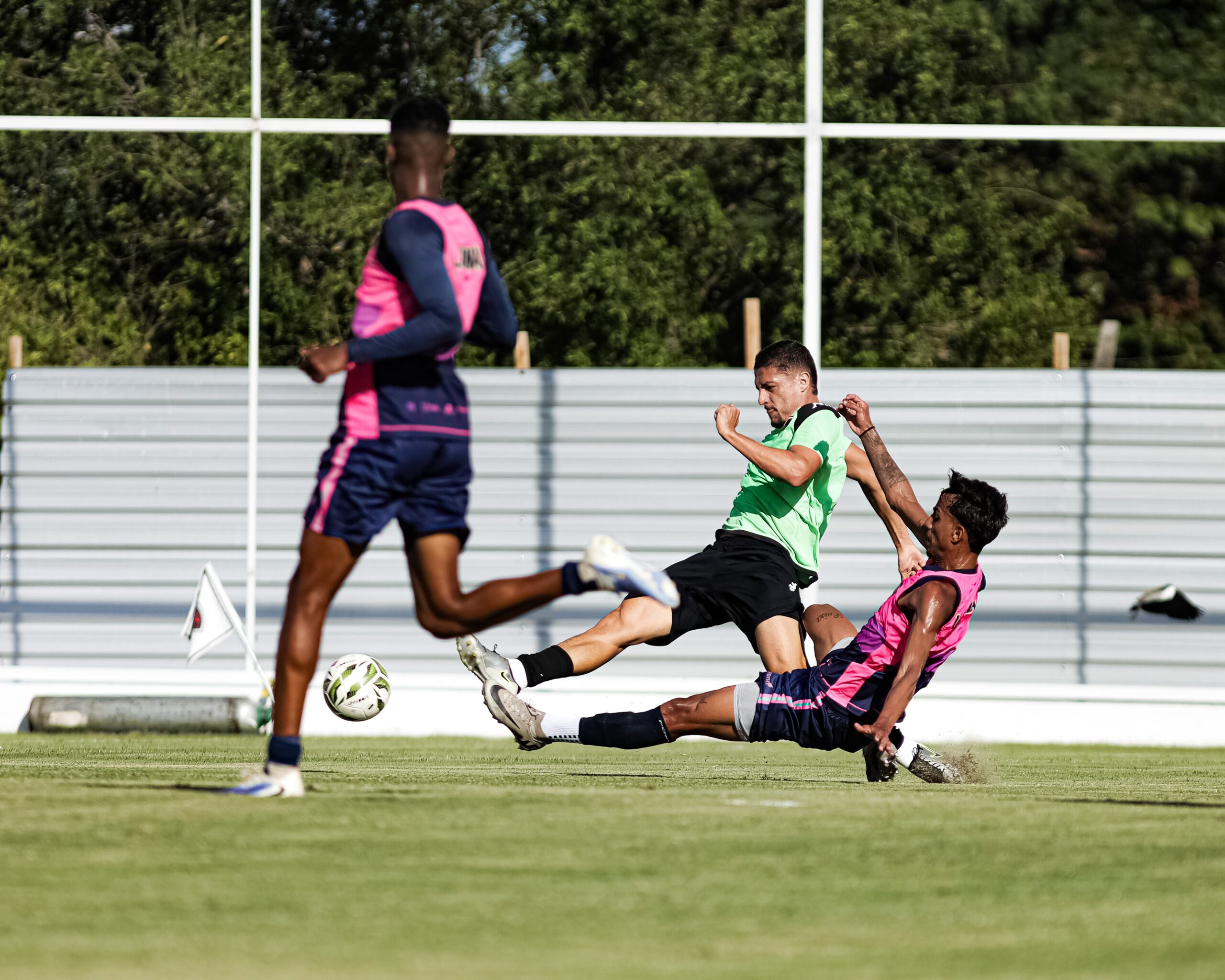 Botafogo-PB goleia Laguna em primeiro teste da pré-temporada